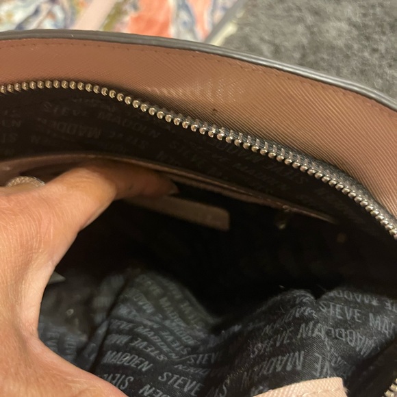 STEVE MADDEN CROSSBODY BAG - Picture 4 of 10